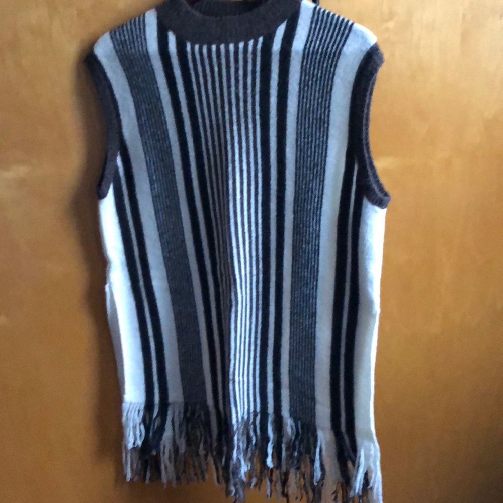 Sleeveless Sweater